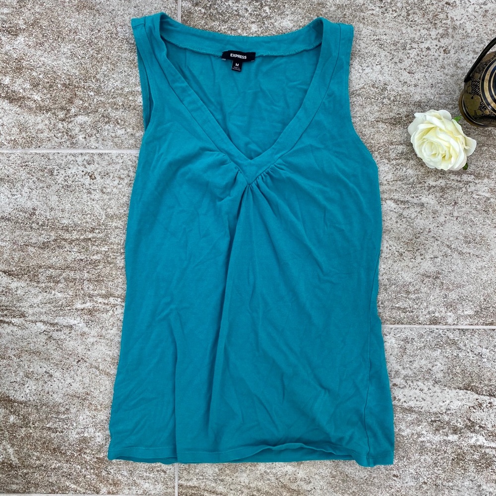 Previously loved sleeveless turquoise top
